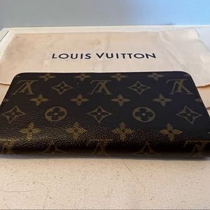 Louis Vuitton zippered wallet